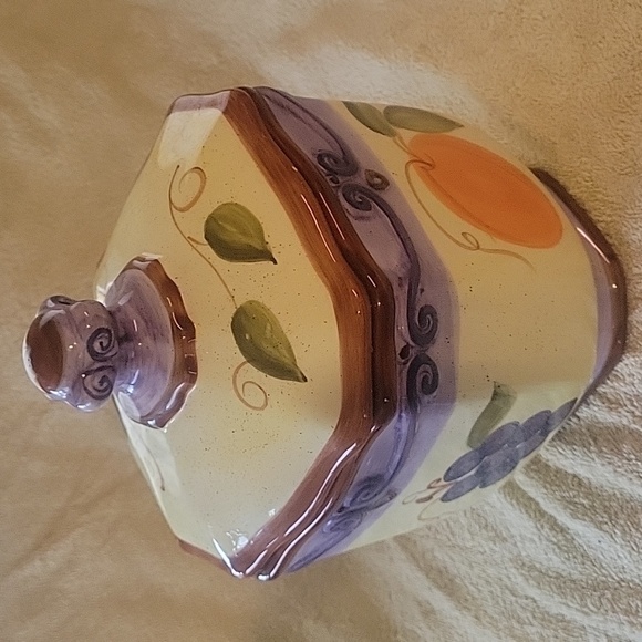 Medici Tabletops Unlimited Canister fruit pattern with the rubber seal lid - Picture 9 of 12